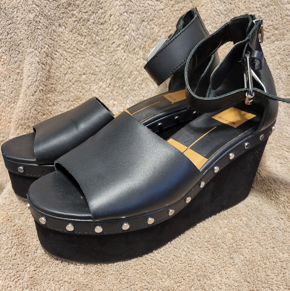 Brand New Women's ankle platform